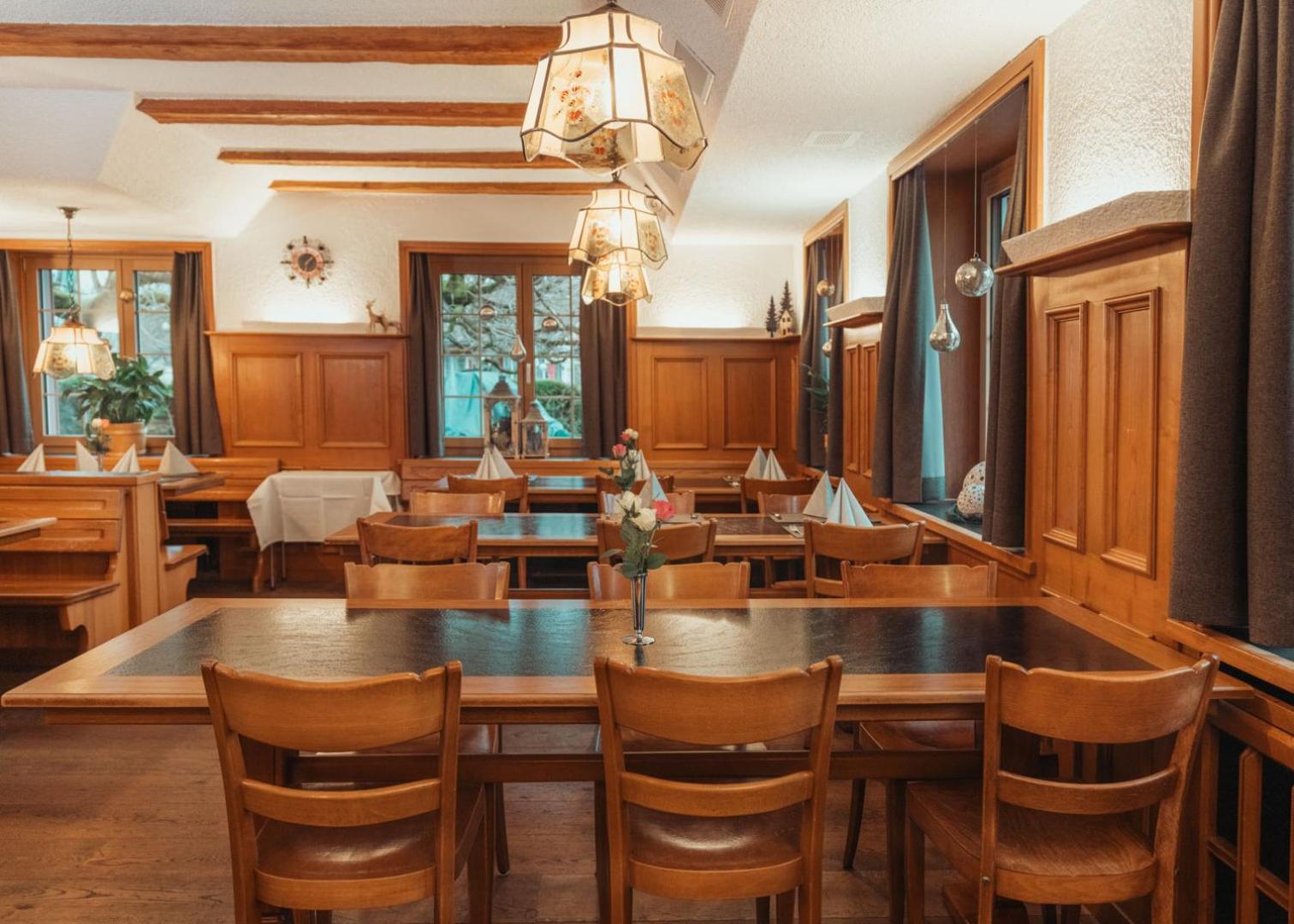 Hotel Restaurant Kreuz Kaiserstuhl Eksteriør bilde