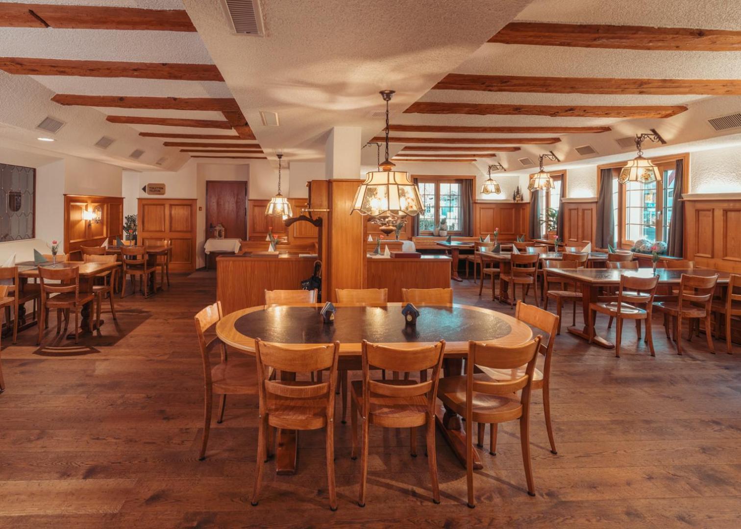 Hotel Restaurant Kreuz Kaiserstuhl Eksteriør bilde