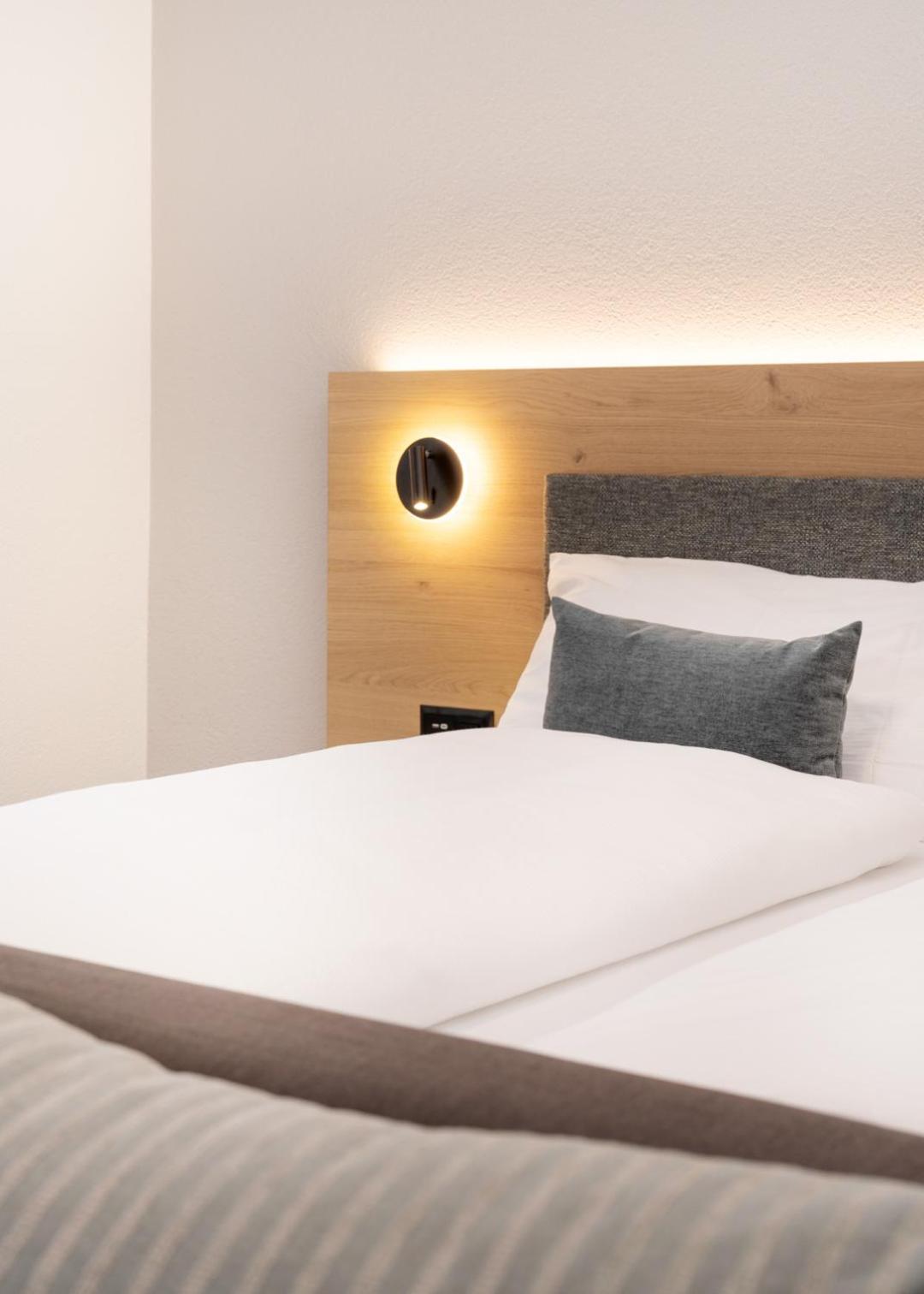 Hotel Restaurant Kreuz Kaiserstuhl Eksteriør bilde