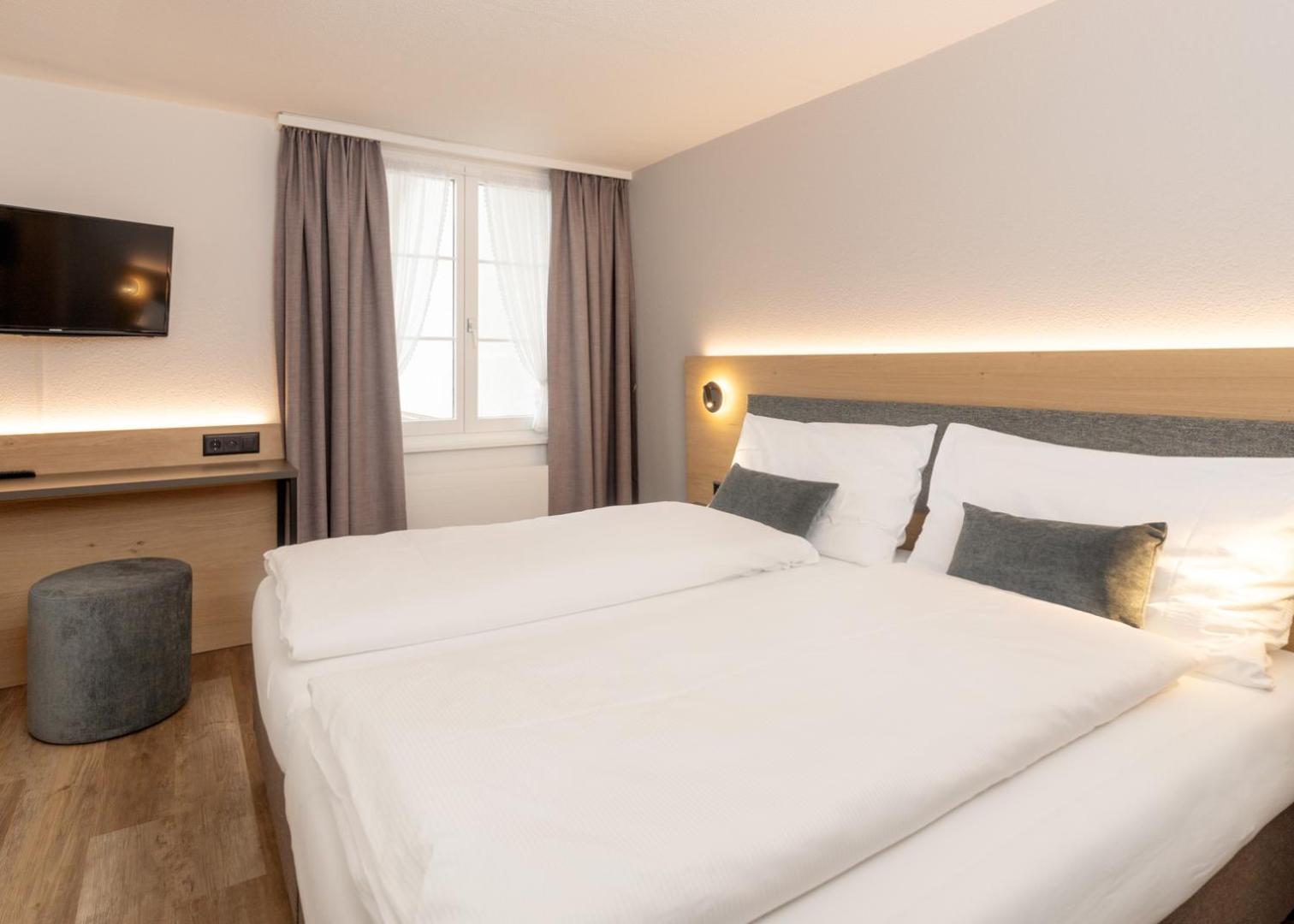 Hotel Restaurant Kreuz Kaiserstuhl Eksteriør bilde
