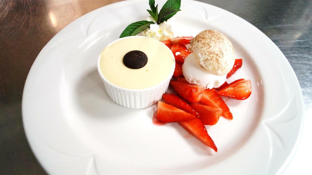 Hotel Restaurant Kreuz Kaiserstuhl Eksteriør bilde