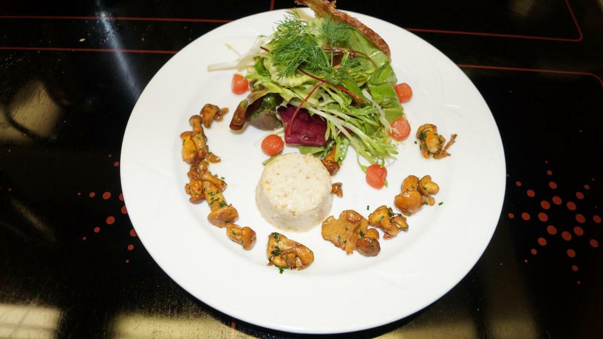 Hotel Restaurant Kreuz Kaiserstuhl Eksteriør bilde